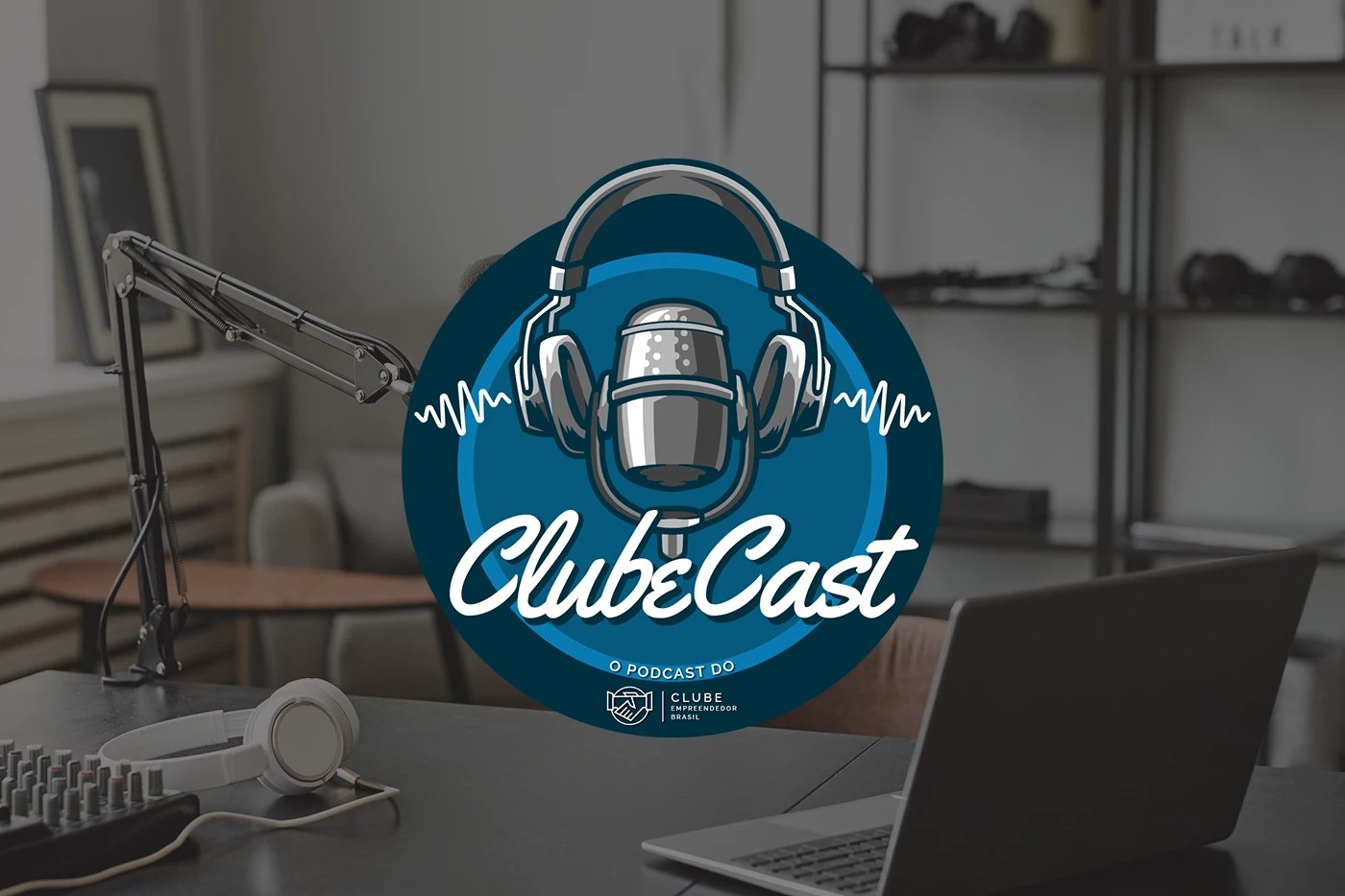 Projeto Clubecast — identidade visual desenvolvido pela Demiurge Design